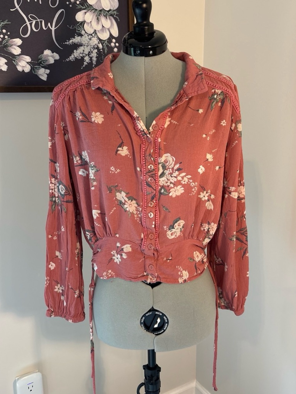 American Rag Dusty Rose Floral Button-Front Blouse